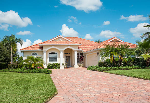 Best Professional Driveway Pavers  in Burbank, WA